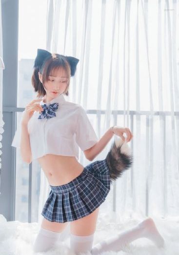 打烊后仅剩两个人的沙龙